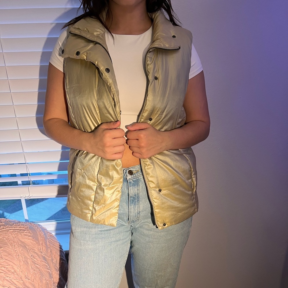 Merona good puffer vest
